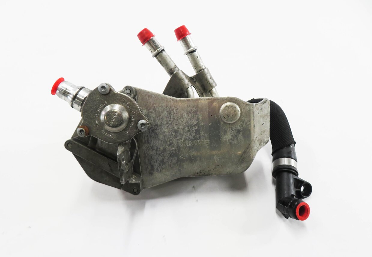 Thumbnail 2: 08-15 BMW 135i 1M 335i X1 Z4 (E84 E87 E90 E89) 3.0L TRANSMISSION OIL COOLER