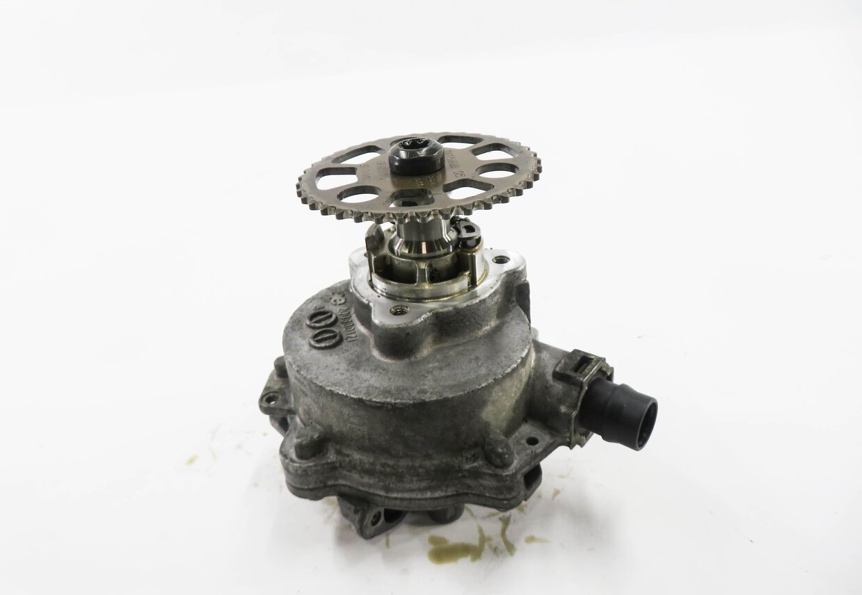 Thumbnail 2: 10-12 BMW 135i 335i 535i 640i X3 X5 X6 (E87 E90 E70) 3.0L N55 BRAKE VACUUM PUMP