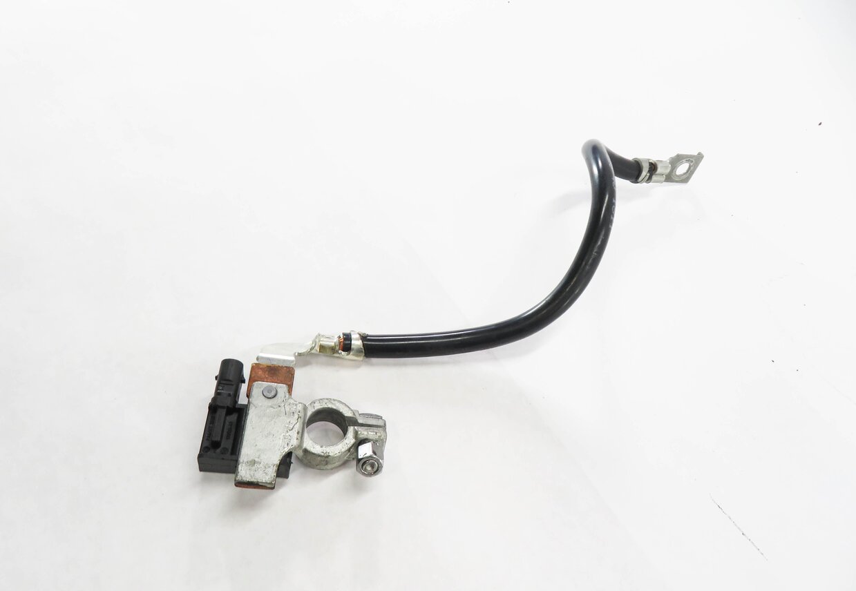 Thumbnail 3: 2011 BMW 335i (E90) NEGATIVE BATTERY CABLE