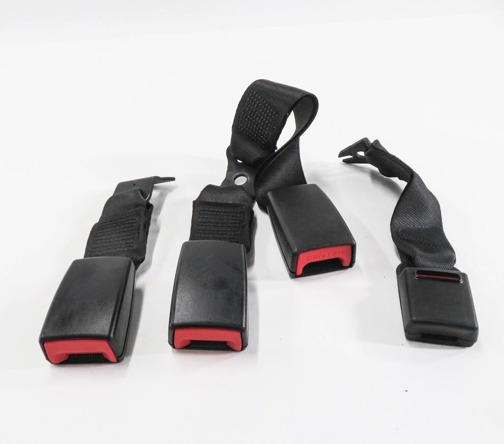 Thumbnail 2: 2011 BMW 335i (E90) REAR SEAT SEATBELT BUCKLE RECEIVER SET (BLACK)