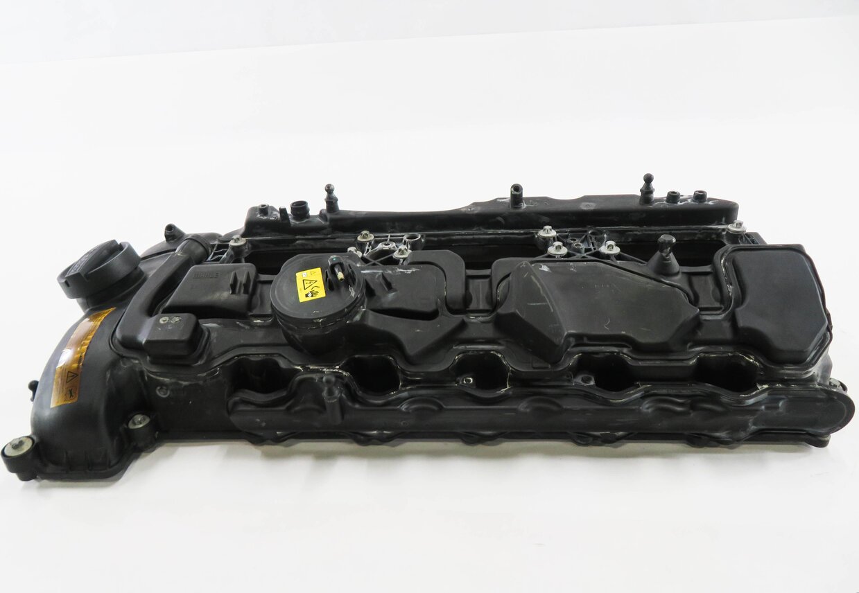 Thumbnail 2: 2011-2019 1/2/3/4/5/6/7/X1/X3/X4/5/X6 - 3.0L MOTOR N55 TURBO ENGINE VALVE COVER