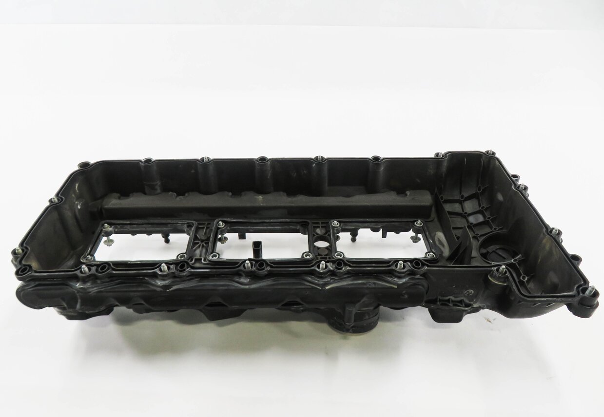 Thumbnail 4: 2011-2019 1/2/3/4/5/6/7/X1/X3/X4/5/X6 - 3.0L MOTOR N55 TURBO ENGINE VALVE COVER