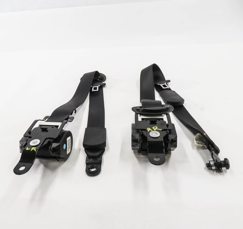 Thumbnail 4: 2012 BMW X5 (E70) REAR 2nd ROW SEAT SEATBELT RETRACTOR SET-2 (BLACK)