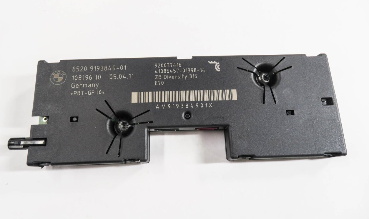 Thumbnail 2: 2012 BMW X5 (E70) RADIO STEREO DIVERSITY ANTENNA AMP AMPLIFIER