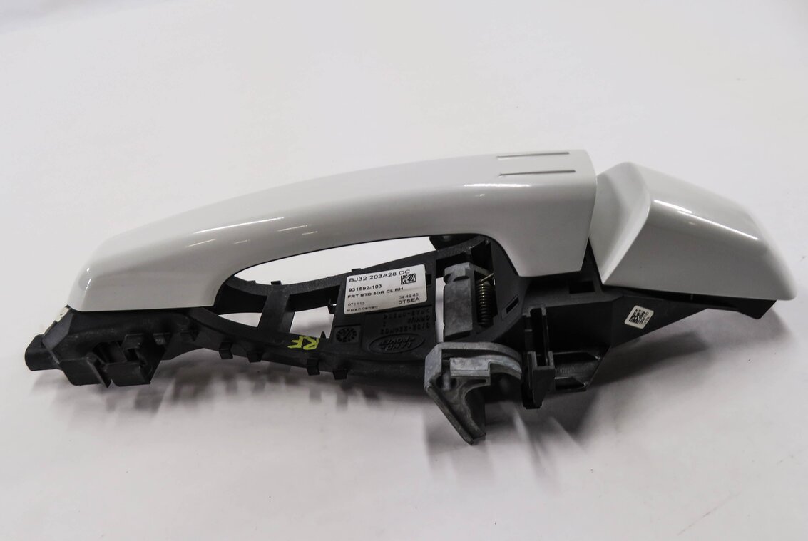 Thumbnail 2: 12-19 RANGE ROVER SPORT EVOQUE (L405 L494 L538) RIGHT FRONT DOOR HANDLE (WHITE)