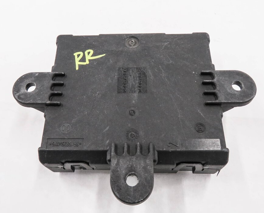 Thumbnail 3: 2014 RANGE ROVER EVOQUE (L538) RIGHT REAR DOOR CONTROL MODULE