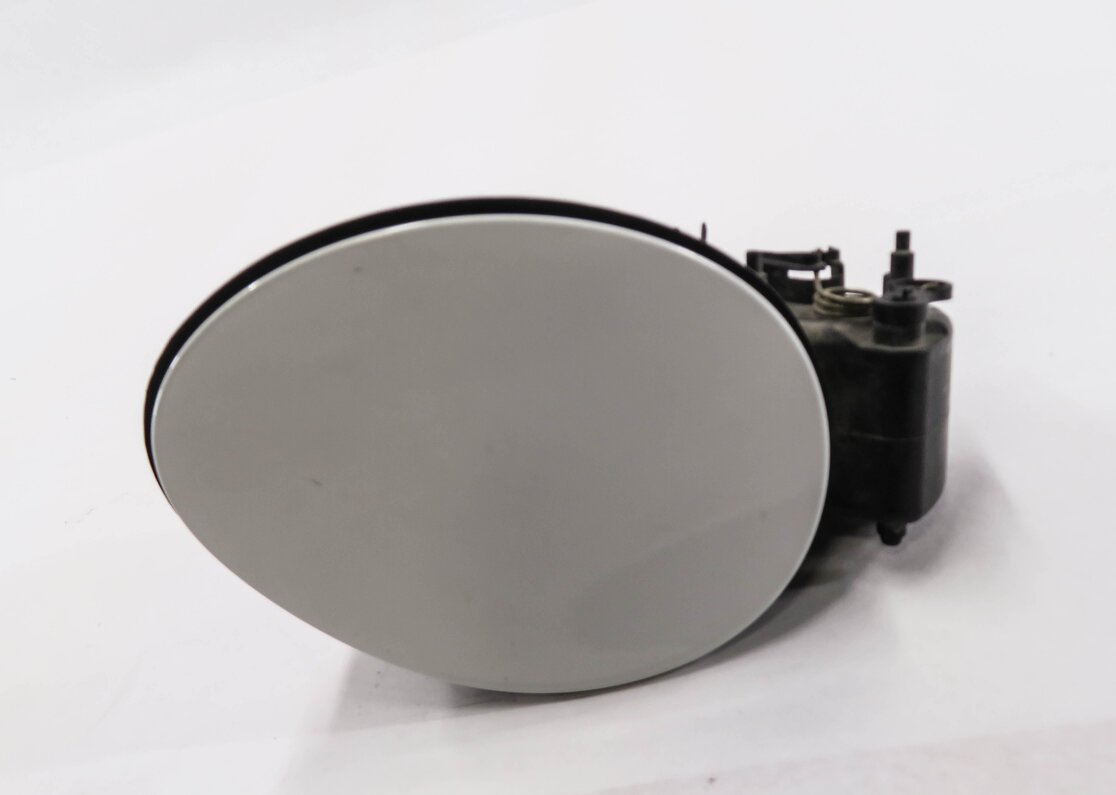 Thumbnail 3: 2012-2019 RANGE ROVER EVOQUE (L538) FUEL TANK DOOR HOUSING TRIM COVER (WHITE)