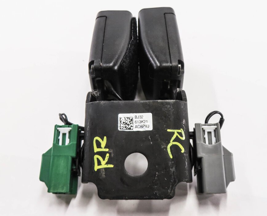 Thumbnail 5: 2014 RANGE ROVER EVOQUE (L538) RIGHT REAR 2nd ROW SEAT SEATBELT BUCKLE RECEIVER