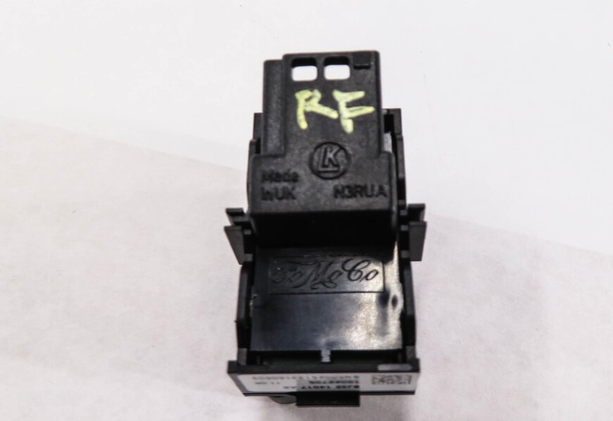 Thumbnail 3: 2014 RANGE ROVER EVOQUE (L538) RIGHT FRONT PASSENGER DOOR LOCK SWITCH BUTTON