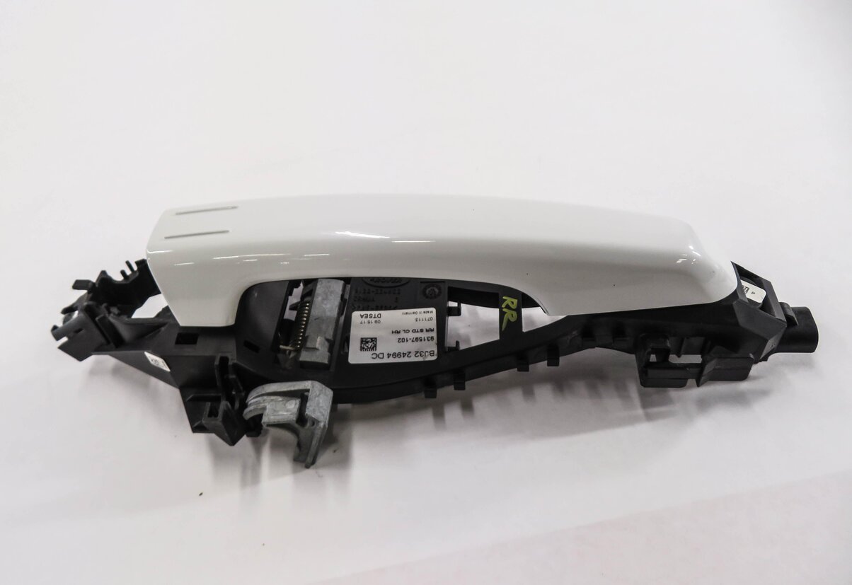 Thumbnail 4: 12-19 RANGE ROVER SPORT EVOQUE (L405 L494 L538) RIGHT REAR DOOR HANDLE (WHTIE)