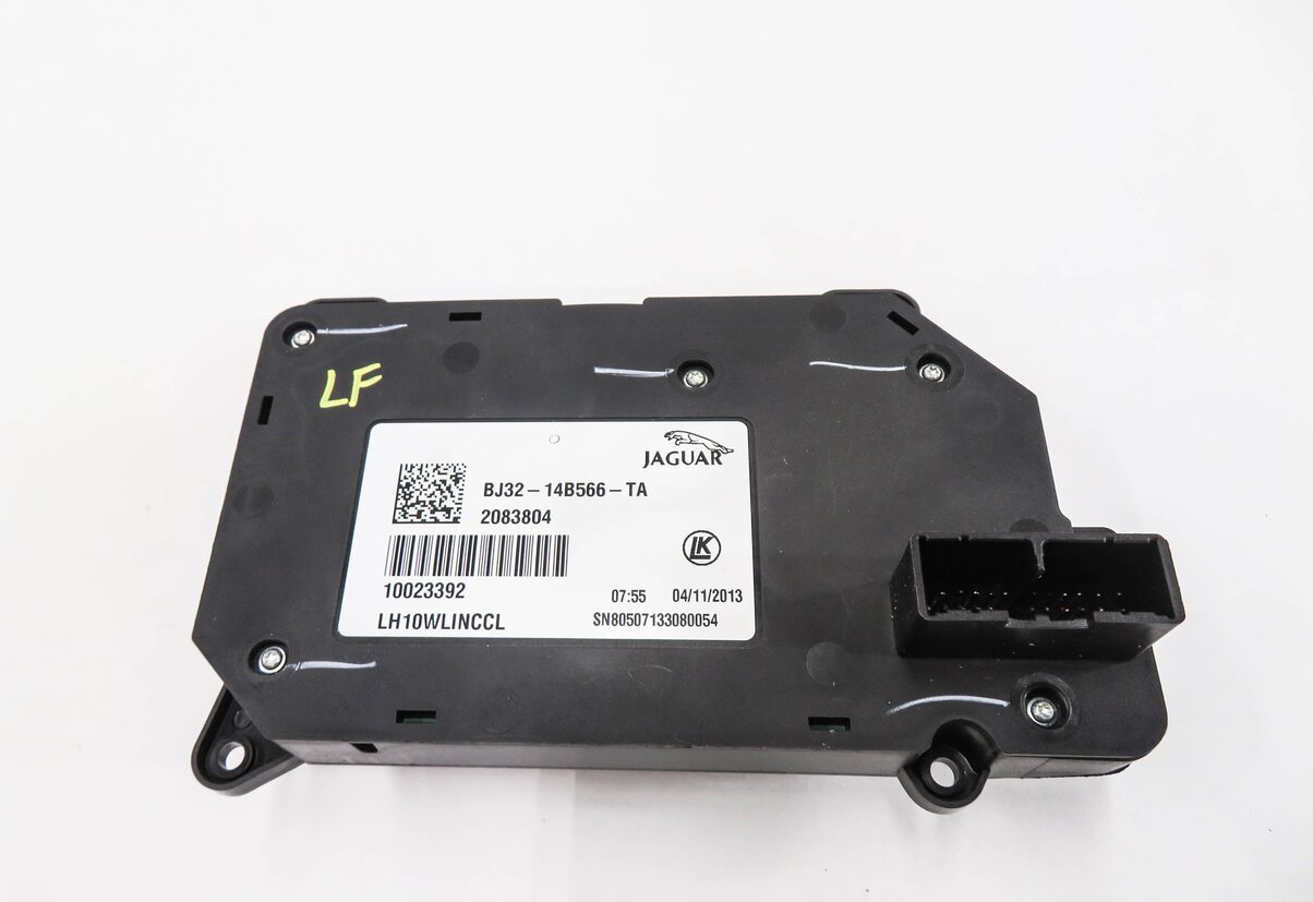 Thumbnail 4: 2014 RANGE ROVER EVOQUE (L538) LEFT FRONT DRIVER SEAT ADJUSTMENT SWITCH