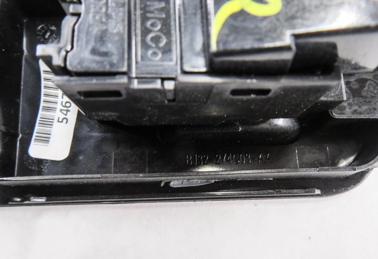 Thumbnail 4: 2014 RANGE ROVER EVOQUE (L538) LEFT REAR DOOR WINDOW SWITCH w/ TRIM