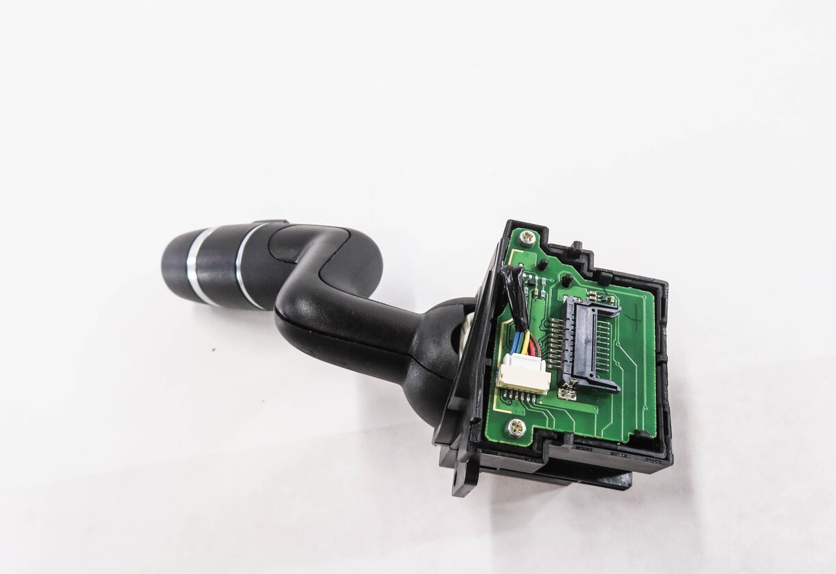 Thumbnail 3: 2012-2019 JAGUAR F-PACE / RANGE ROVER SPORT EVOQUE DISCOVERY LR2 - WIPER SWITCH