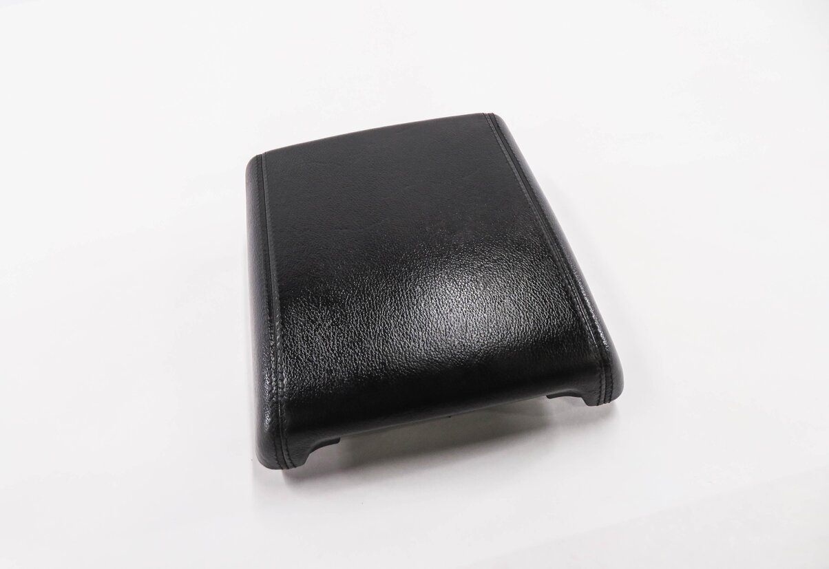 2012-2015 RANGE ROVER EVOQUE (L538) FRONT CENTER CONSOLE ARMREST LID (BLACK)