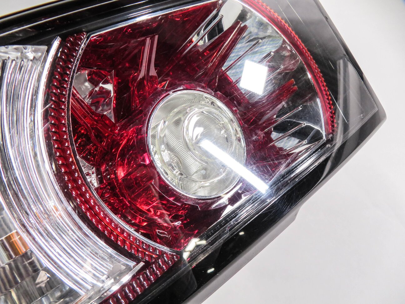 Thumbnail 6: 2012-2015 RANGE ROVER EVOQUE (L538) RIGHT PASSENGER TAILLIGHT BRAKE LIGHT LAMP