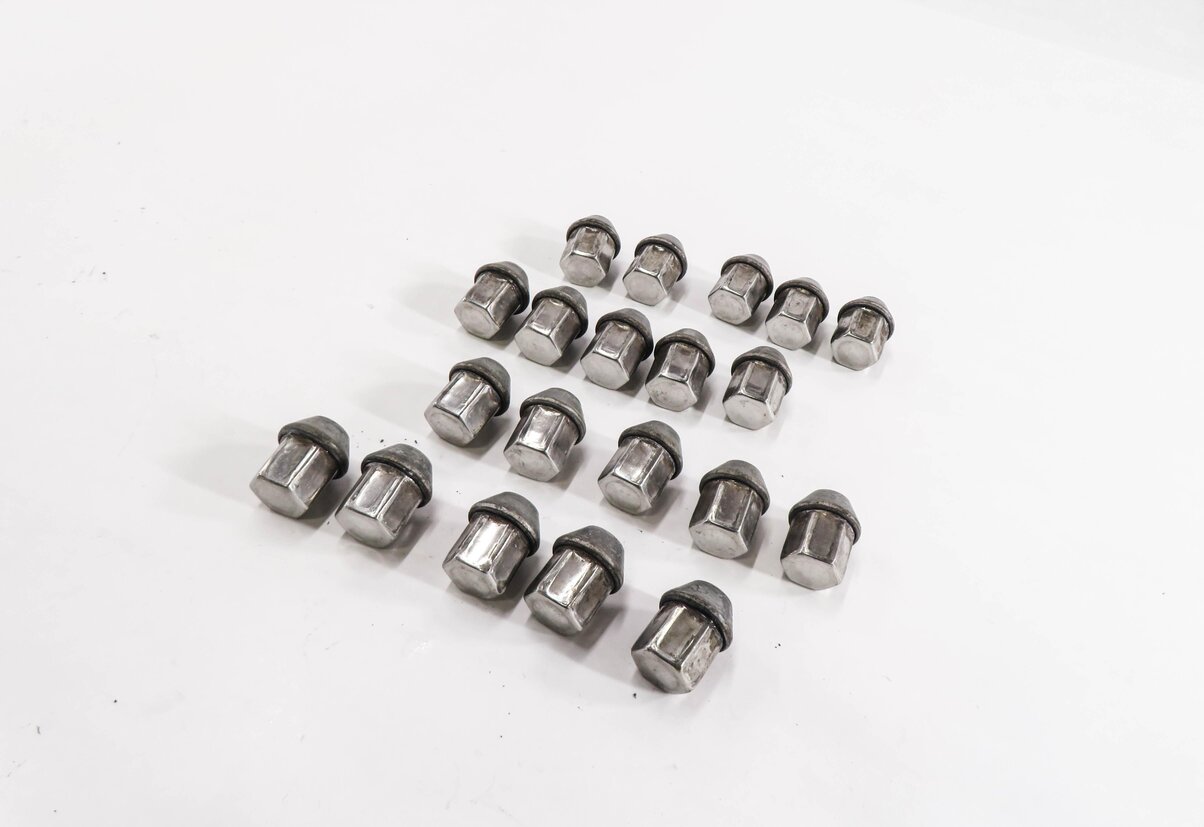 Thumbnail 3: 08-20 LAND ROVER LR2 DISCOVERY SPORT RANGE ROVER EVOQUE VALAR - LUG NUT SET (20)