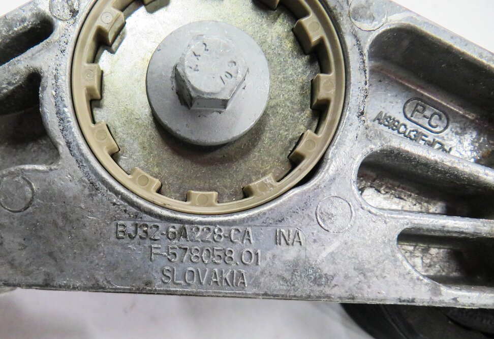 Thumbnail 4: 2014 RANGE ROVER EVOQUE (L538) 2.0L TURBO ENGINE - TENSIONER BELT PULLEY