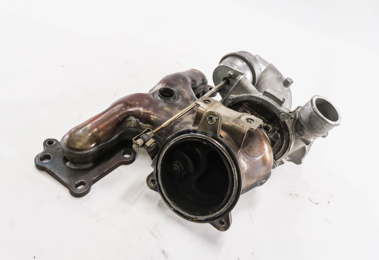 Thumbnail 1: 14-17 RANGE ROVER EVOQUE DISCOVERY SPORT (L538 L550) 2.0L ENGINE TURBOCHARGER