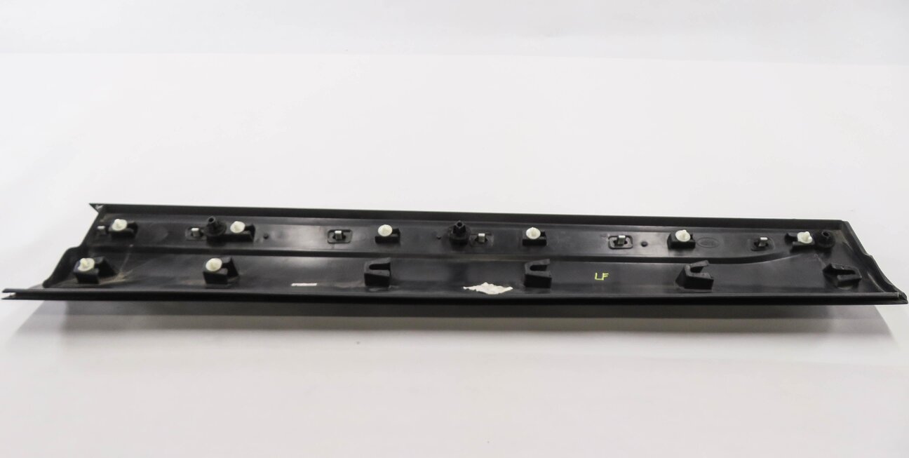 Thumbnail 4: 2014 RANGE ROVER EVOQUE (L538) LEFT FRONT DRIVER DOOR MOULDING RUNNER TRIM