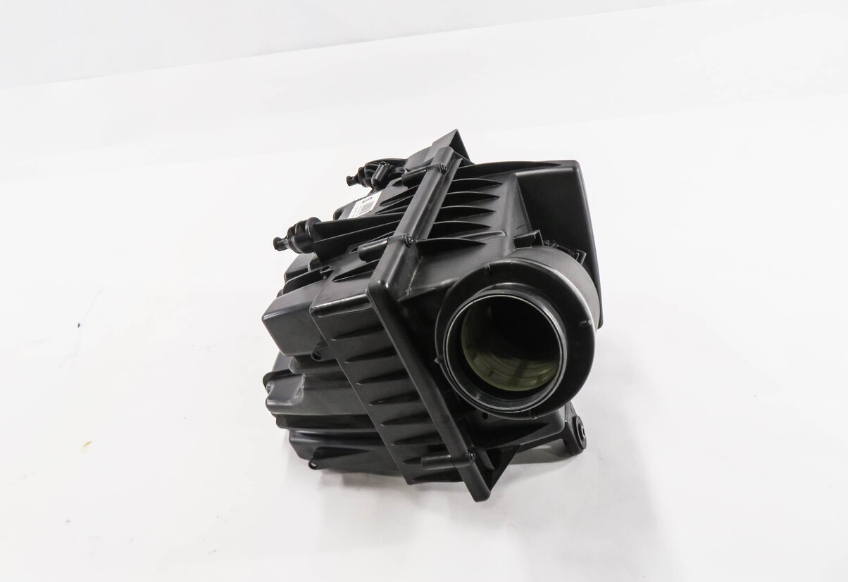 Thumbnail 2: 2015-2017 RANGE ROVER EVOQUE DISCOVERY SPORT (L538 L550) AIR FILTER BOX HOUSING