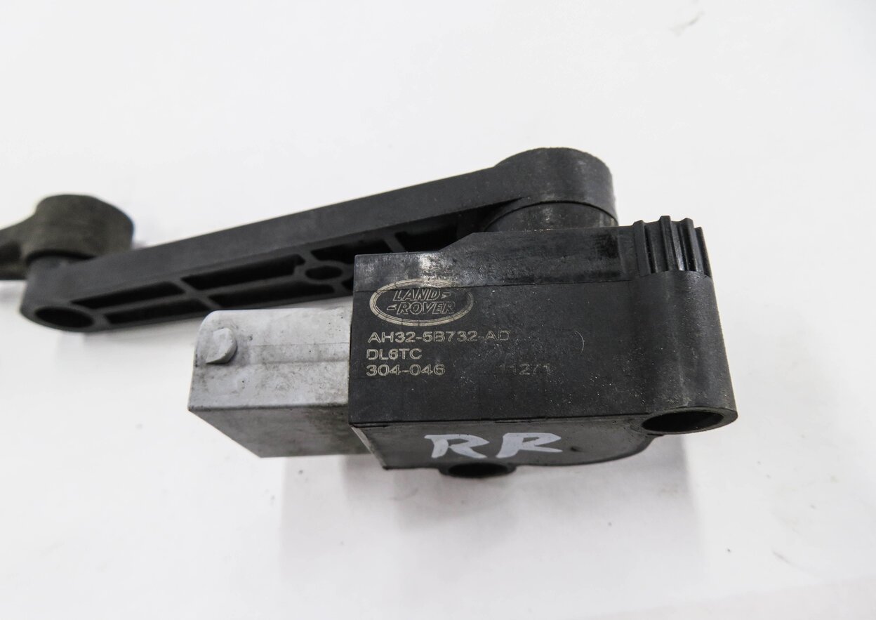 Thumbnail 4: 2012 RANGE ROVER SPORT (L320) RIGHT REAR SUSPENSION HEIGHT LEVEL SENSOR