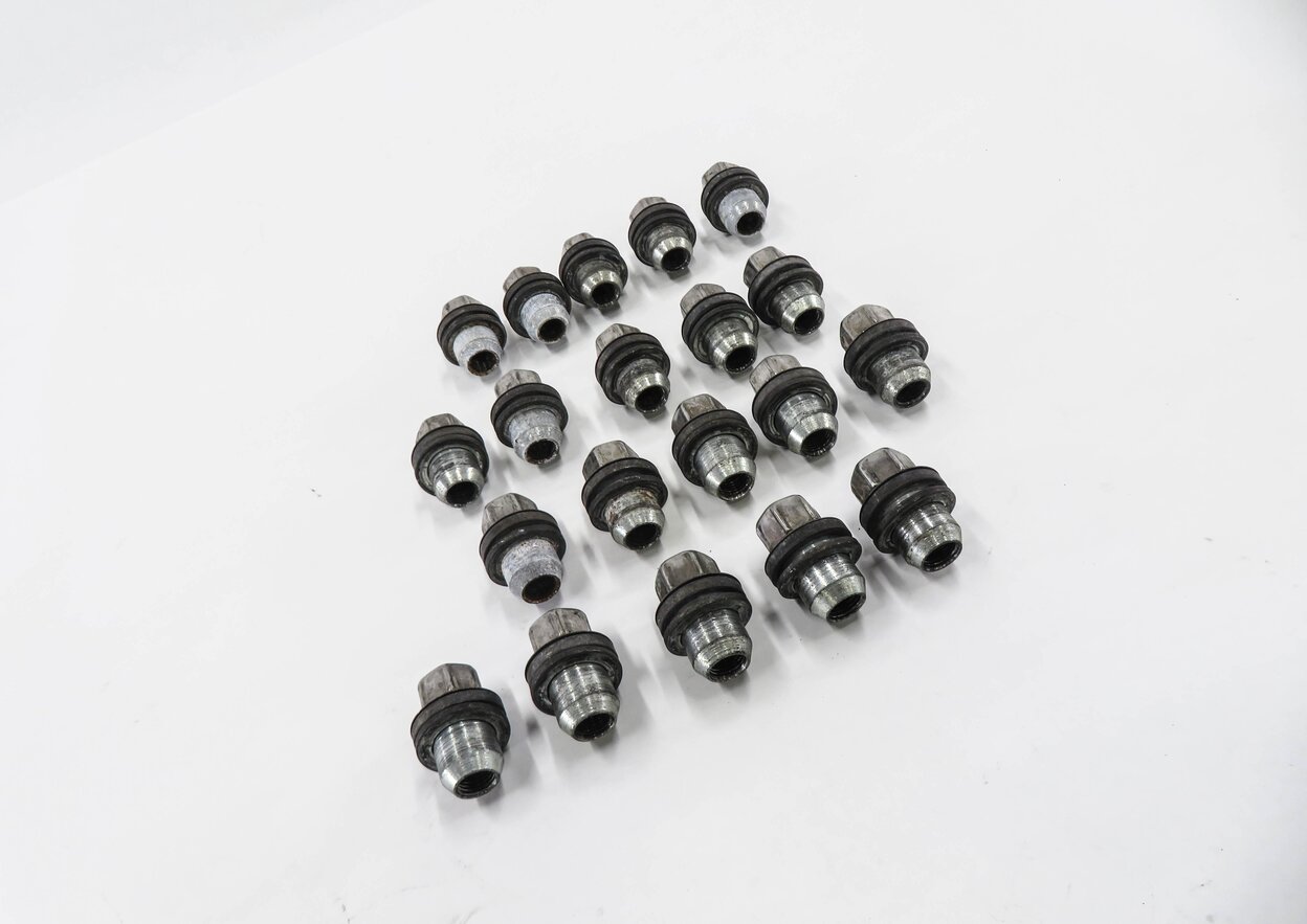 Thumbnail 3: 2005-2018 LR3 LR4 DISCOVERY - RANGE ROVER SPORT WHEEL TIRE RIM LUG NUT SET (20)