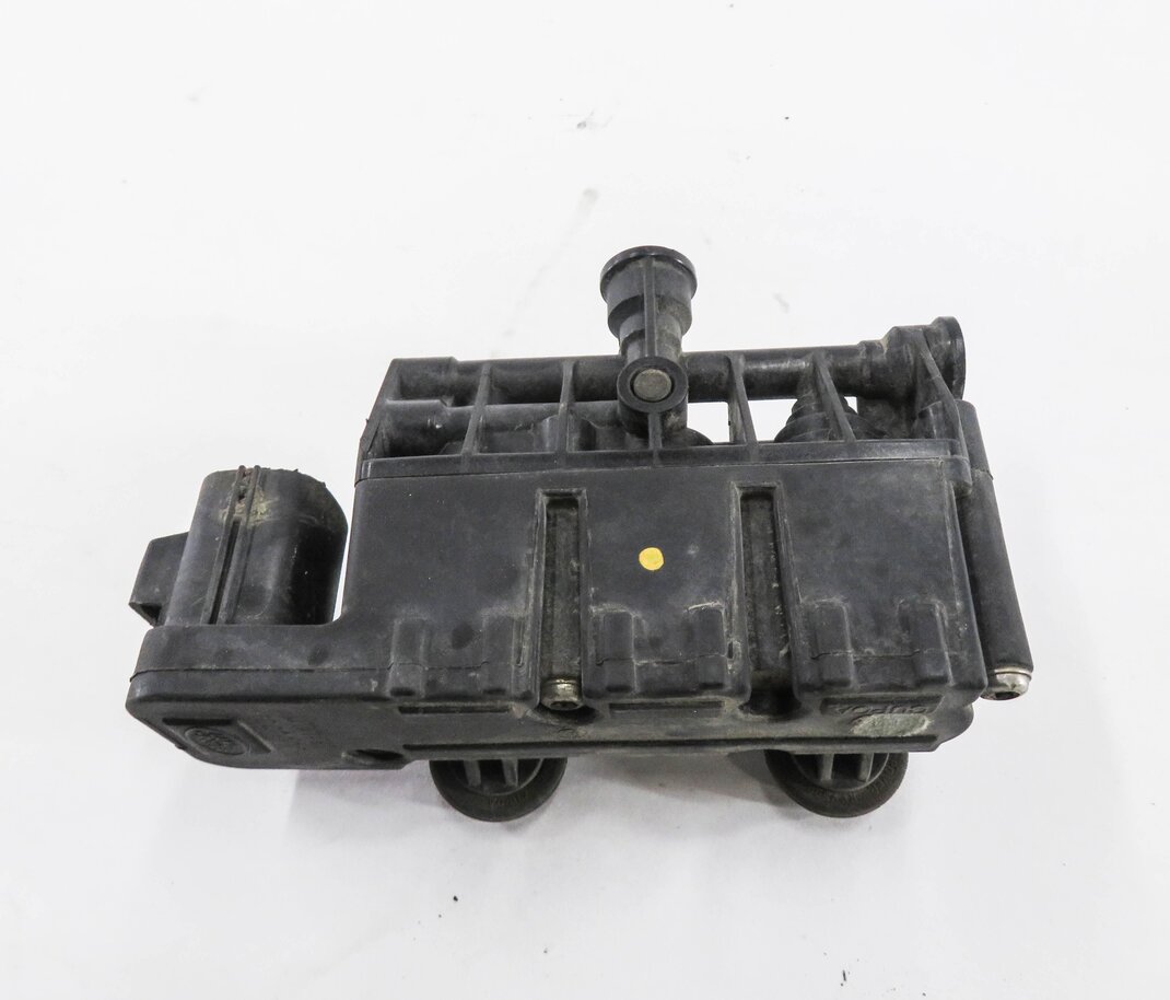 Thumbnail 3: 2012 RANGE ROVER SPORT (L320) AIR SUSPENSION VALVE BLOCK