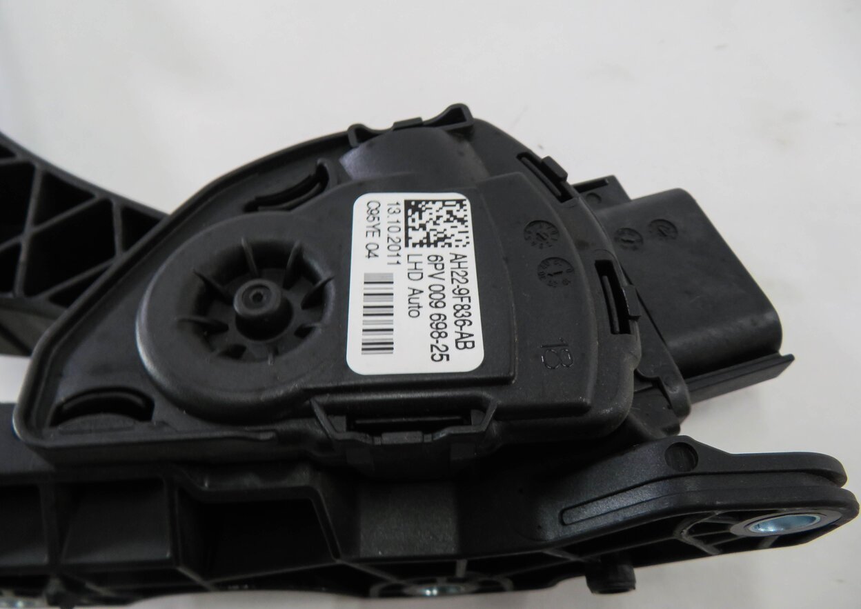 Thumbnail 6: 2012 RANGE ROVER SPORT (L320) GAS PEDAL FUEL THROTTLE ACCELERATOR FOOT PEDAL