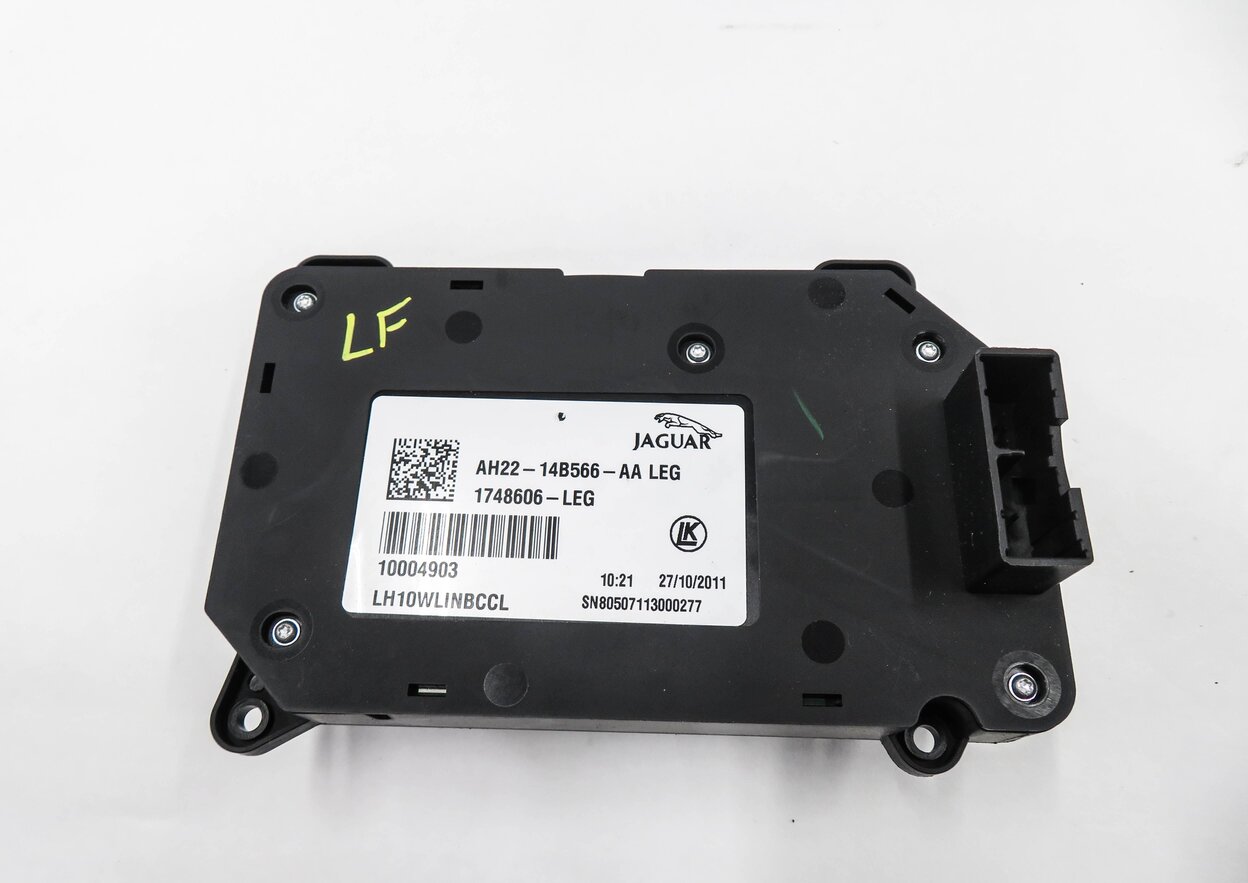 Thumbnail 4: 2012 RANGE ROVER SPORT (L320) LEFT FRONT DRIVER SEAT ADJUSTMENT SWITCH BUTTON
