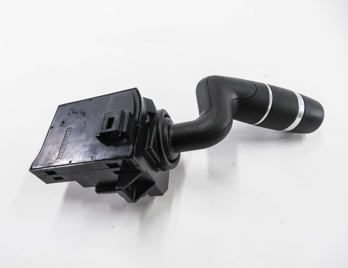 Thumbnail 3: 2012-2016 LAND ROVER LR4 - RANGE ROVER SPORT (L320) COLUMN TURN SIGNAL SWITCH