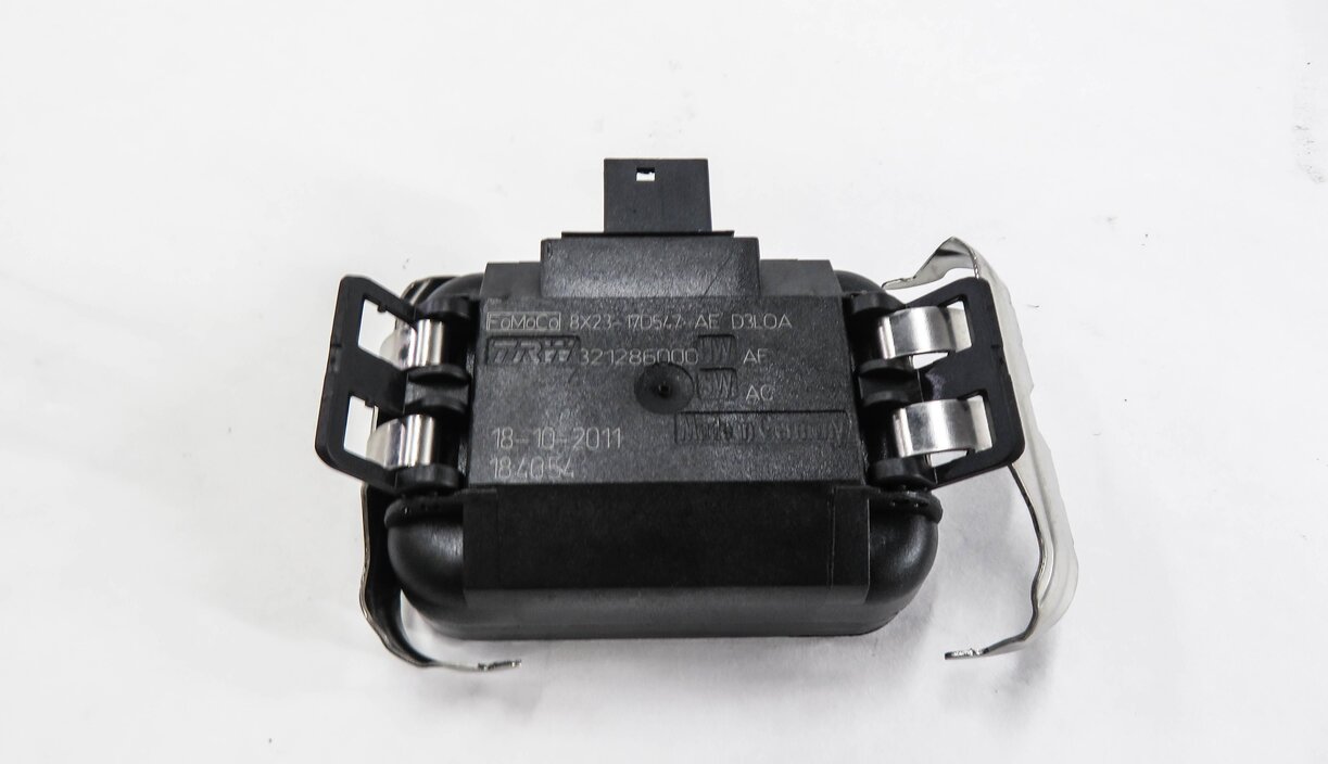 Thumbnail 2: 2010-2016 LR2 LR4 RANGE ROVER SPORT (L320 L322) WINDSHIELD WIPER RAIN SENSOR