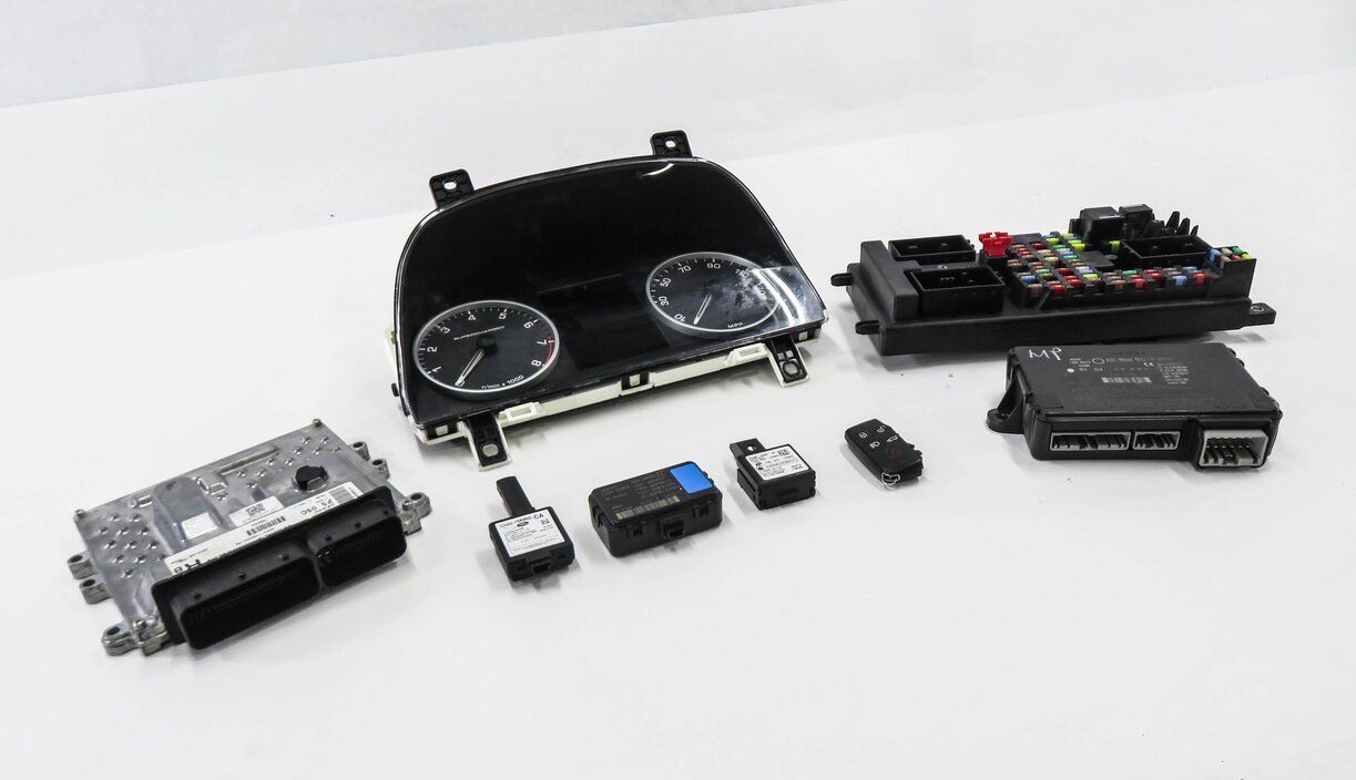 Thumbnail 12: 12-13 RANGE ROVER SPORT (L320) 5.0L SUPERCHARGED ENGINE ECM BCM MODULE KEY SET
