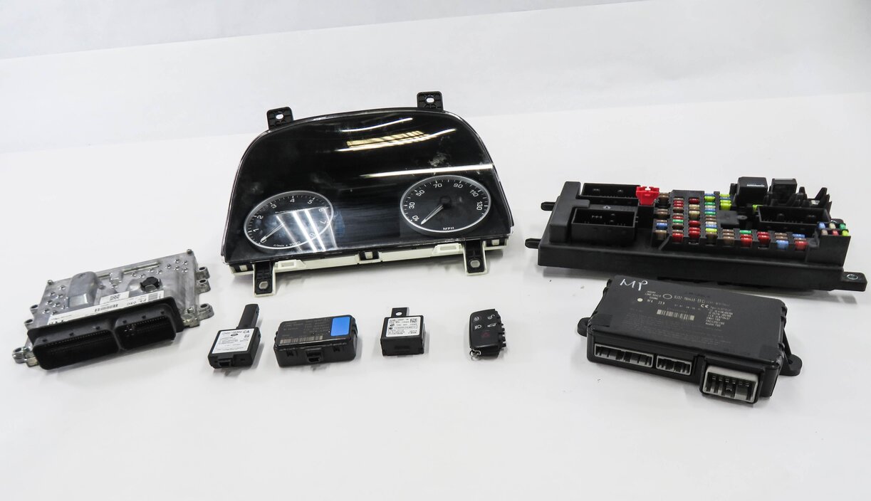 Thumbnail 3: 12-13 RANGE ROVER SPORT (L320) 5.0L SUPERCHARGED ENGINE ECM BCM MODULE KEY SET