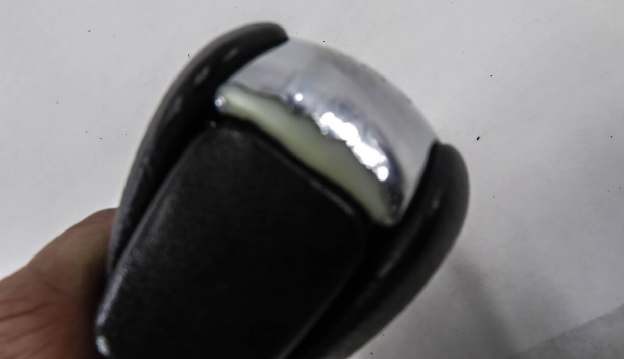 Thumbnail 4: 2012 RANGE ROVER SPORT (L320) TRANSMISSION GEAR SHIFTER SHIFT KNOB HANDLE & BOOT