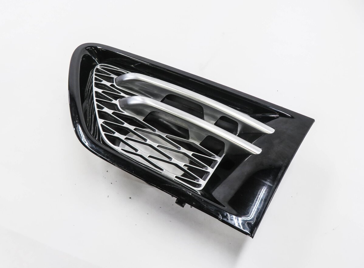 2012 RANGE ROVER SPORT (L320) LEFT FRONT DRIVER FENDER AIR VENT GRILLE TRIM