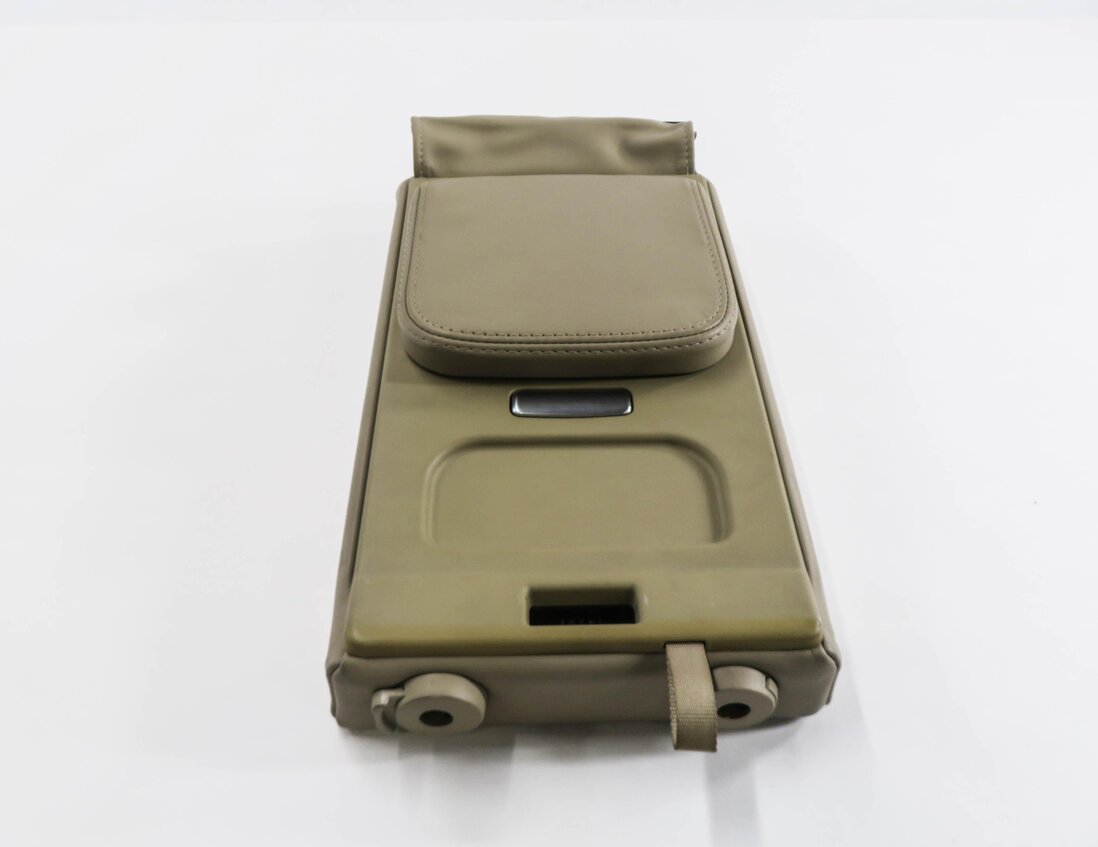 Thumbnail 2: 2012 RANGE ROVER SPORT (L320) REAR CENTER CONSOLE ARMREST w/ REMOTE OPTION BEIGE
