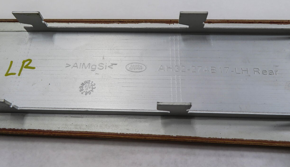 Thumbnail 9: 2012 RANGE ROVER SPORT (L320) INTERIOR WOOD GRAIN TRIM PANEL SET-6 (WALNUT WOOD)