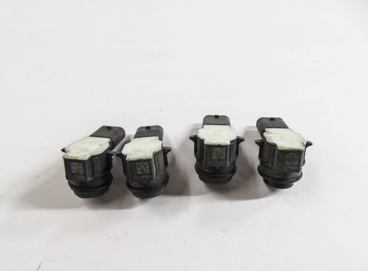 Thumbnail 3: 2014 BMW 428i (F32) REAR PDC PARK DISTANCE SENSOR SET w/ HARNESS (BLACK 2 668)