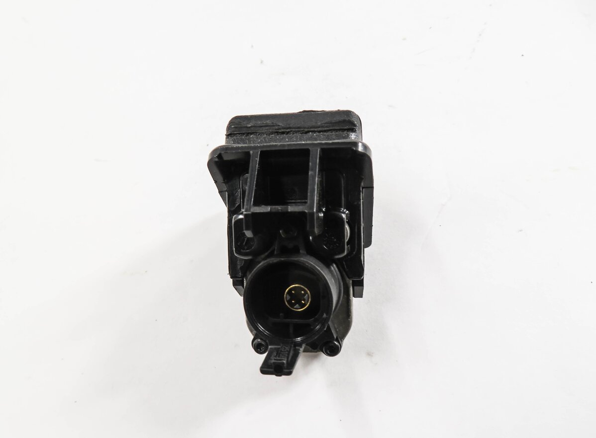 Thumbnail 4: 2009-2018 BMW 2 / 3 / 4 / 5 / 7 / M5 / X3 / X5 / X6 SERIES BACKUP REVERSE CAMERA