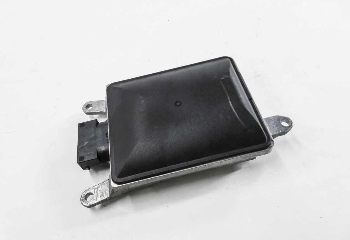 13-18 PORSCHE / AUDI - A4 A5 Q5 S4 S5 CAYENNE MACAN - BLIND SPOT MODULE (MASTER)