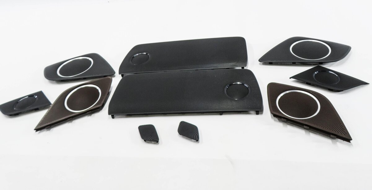 Thumbnail 2: 2016 AUDI A5 (B8 8T) BANG & OLUFSEN AUDIO SPEAKER GRILLE SET (BLACK & BROWN)