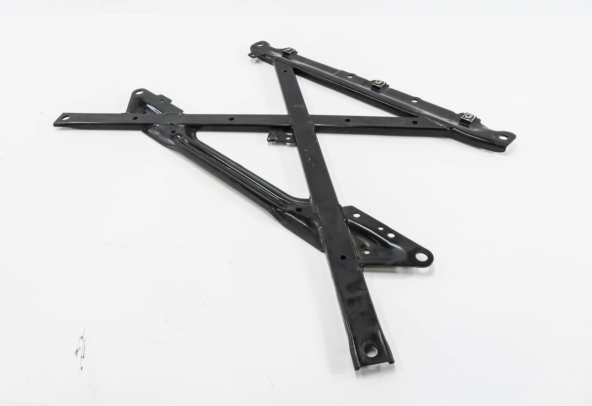 2016 AUDI A5 (B8 8T) 2.0L - TRANSMISSION CROSSMEMBER SUPPORT BRACE BRACKET