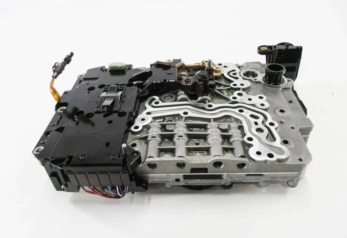 Thumbnail 2: 2015-2017 AUDI A4 A5 (B8 8K 8T) 2.0T QCT AWD AUTOMATIC TRANSMISSION VALVE BODY