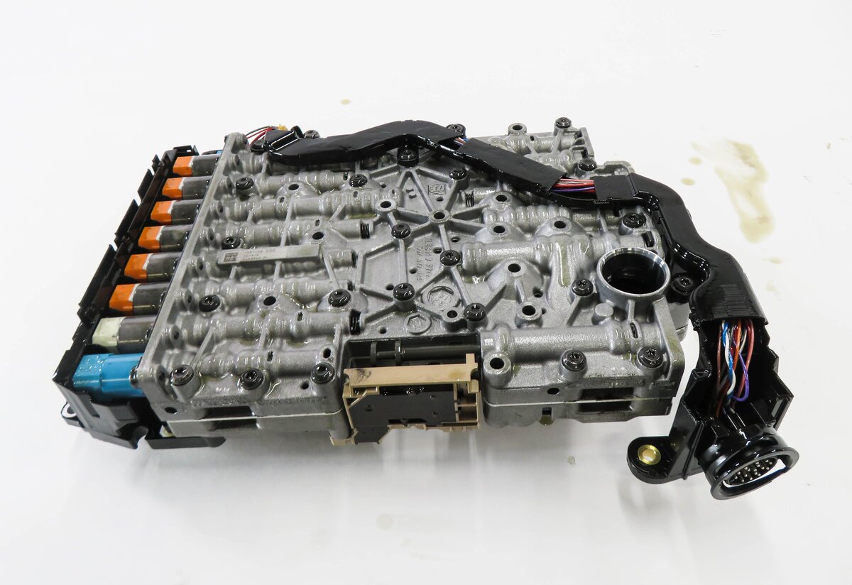 Thumbnail 5: 2015-2017 AUDI A4 A5 (B8 8K 8T) 2.0T QCT AWD AUTOMATIC TRANSMISSION VALVE BODY