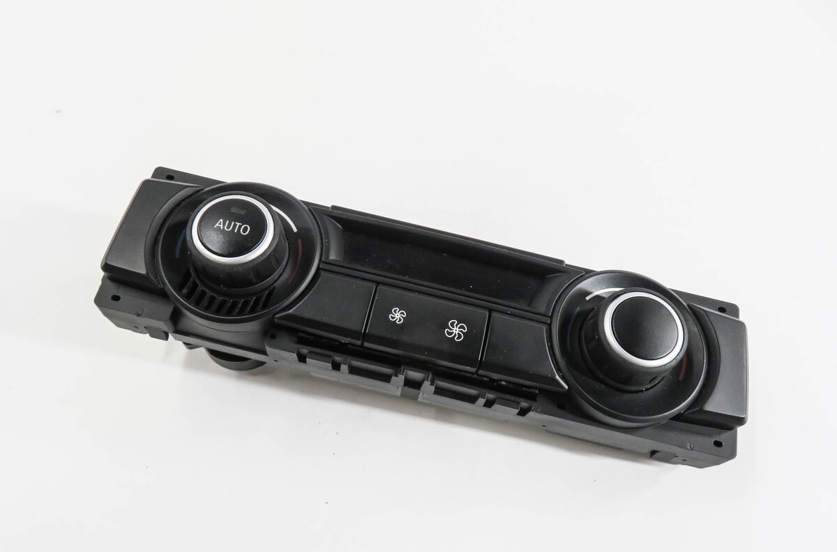 2007-2013 BMW X5 (E70) REAR HEATER A/C CLIMATE TEMPERATURE CONTROL PANEL