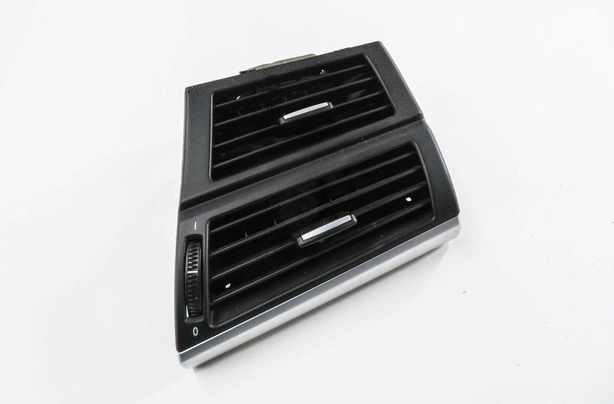 2009 BMW X5 (E70) RIGHT FRONT PASSENGER DASH HEATER A/C AIR VENT