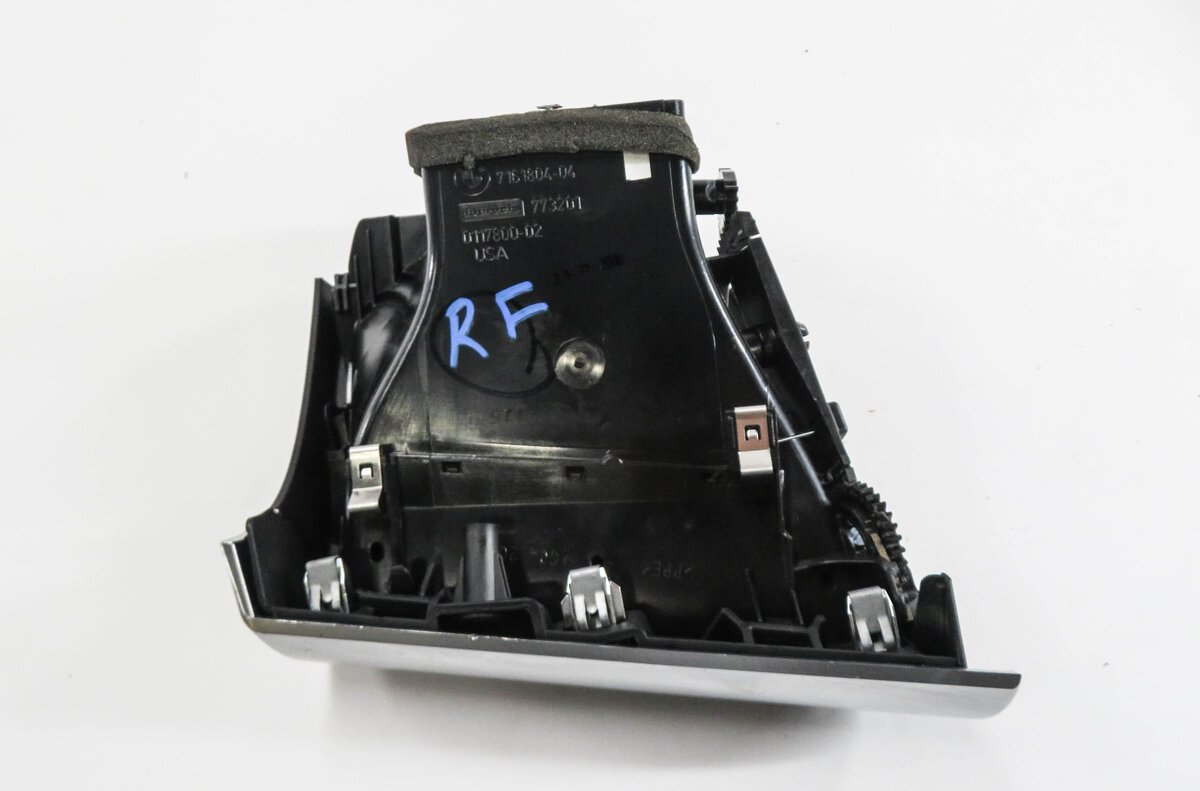 Thumbnail 4: 2009 BMW X5 (E70) RIGHT FRONT PASSENGER DASH HEATER A/C AIR VENT
