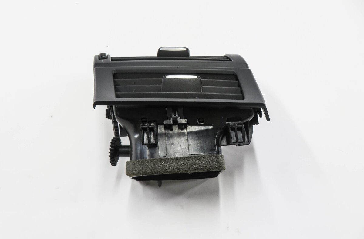 Thumbnail 3: 2009 BMW X5 (E70) LEFT FRONT DRIVER DASH HEATER A/C AIR VENT