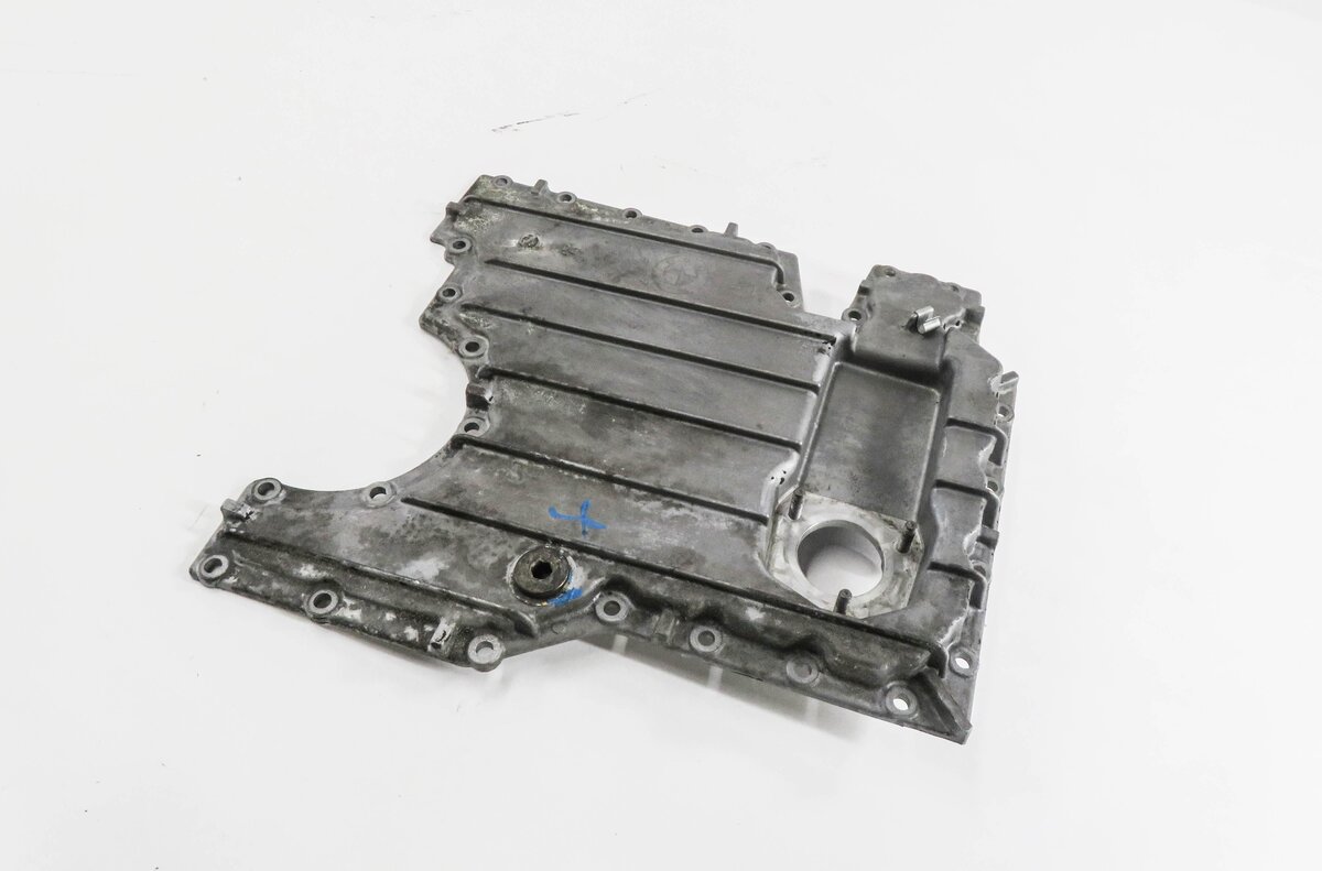 2007-2010 BMW X5 (E70) 4.8L N62 V8 ENGINE - LOWER MOTOR OIL FLUID PAN SUMP LID