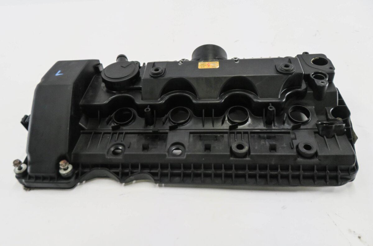 Thumbnail 2: 2002-2010 BMW 545i 550i 745i 750i X5 (E53 E63 E60 E65 E66) V8 LEFT VALVE COVER